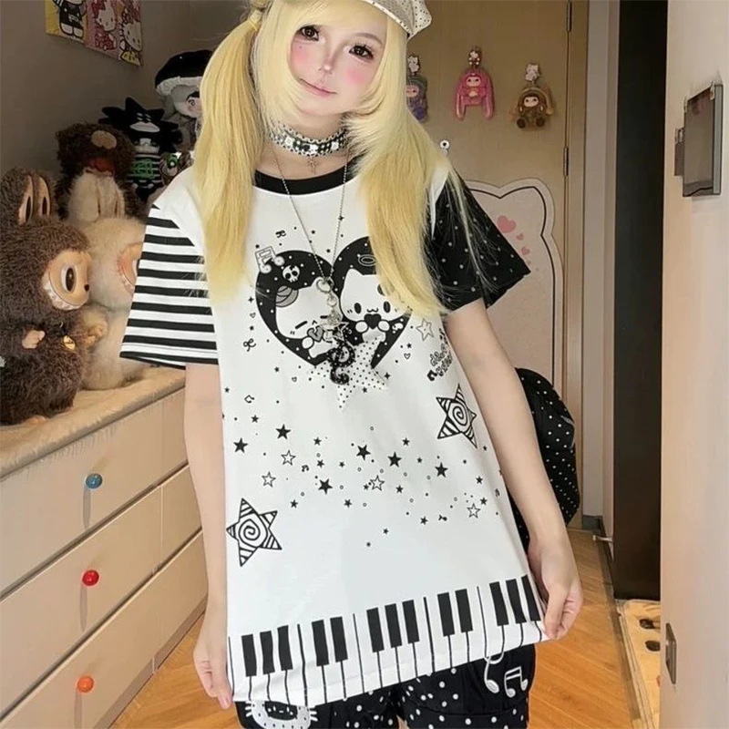 Фото Женская футболка в стиле Harajuku Y2K с мультяшным принтом, милая повседневная футболка, винтажный свободный топ, уличная одежда, полосатая футболка в стиле пэчворк, гранж-футболка №3