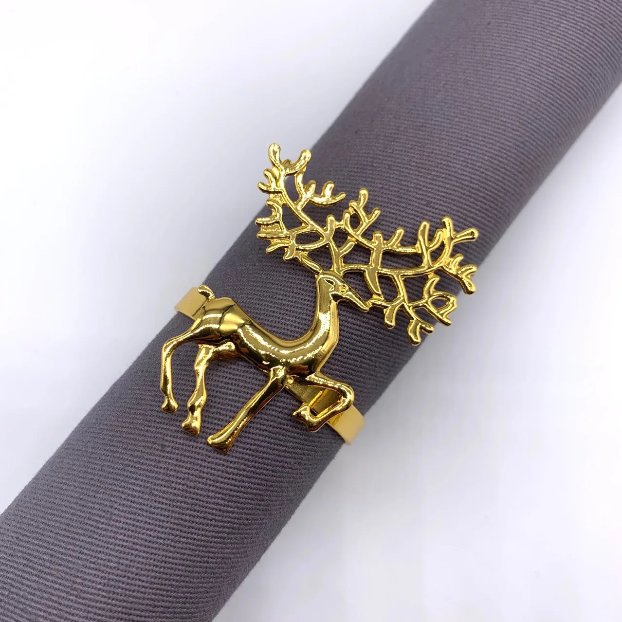 

1 Pcs Antlers Deer Napkin Ring Metal Plating Christmas Deer Napkin Buckle Napkins Holder Porta Guardanapos Para Mesa Party Use