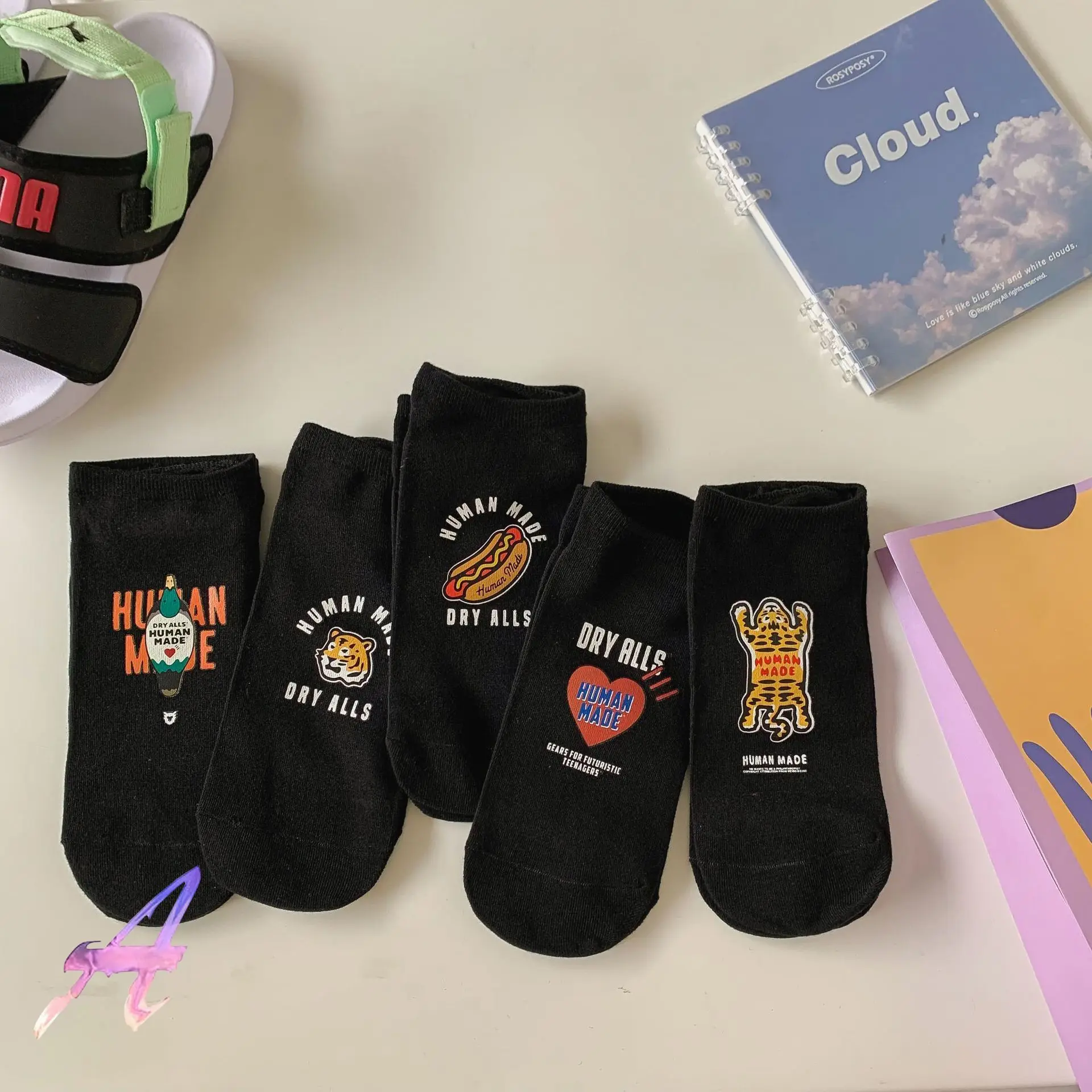 Human Made Printed Gift Box with Street Fashion Socks Tiger Head Love Duck Couple Skateboard Cotton Boat Socks