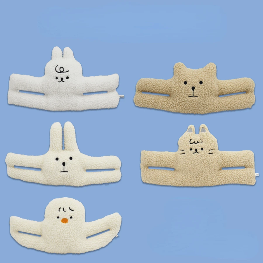 

Little bear rabbit plush toy door clip to prevent the doll from being caught by the door, Christmas play can protect the baby