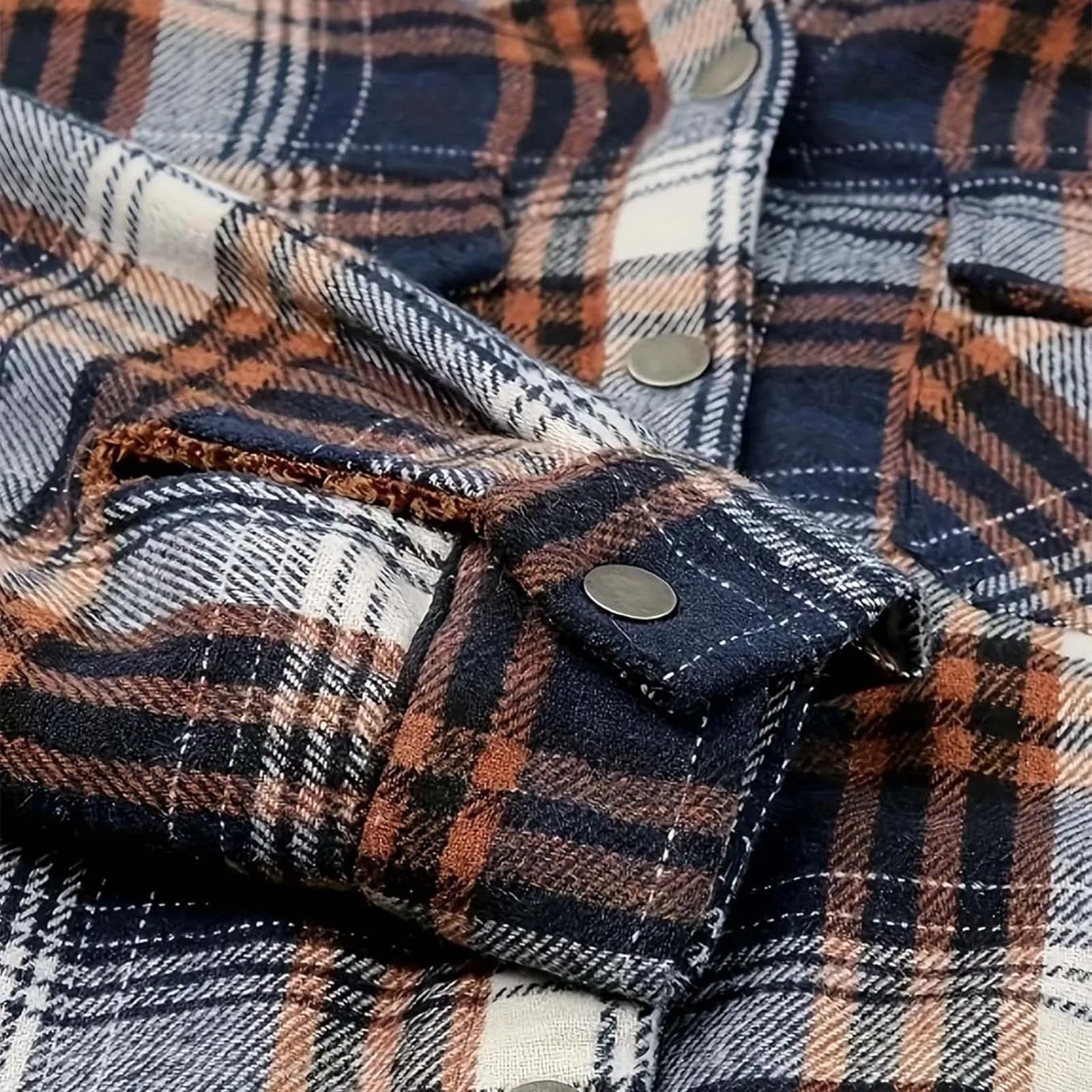 Женская клетчатая короткая куртка с длинным рукавом на пуговицах флисовой