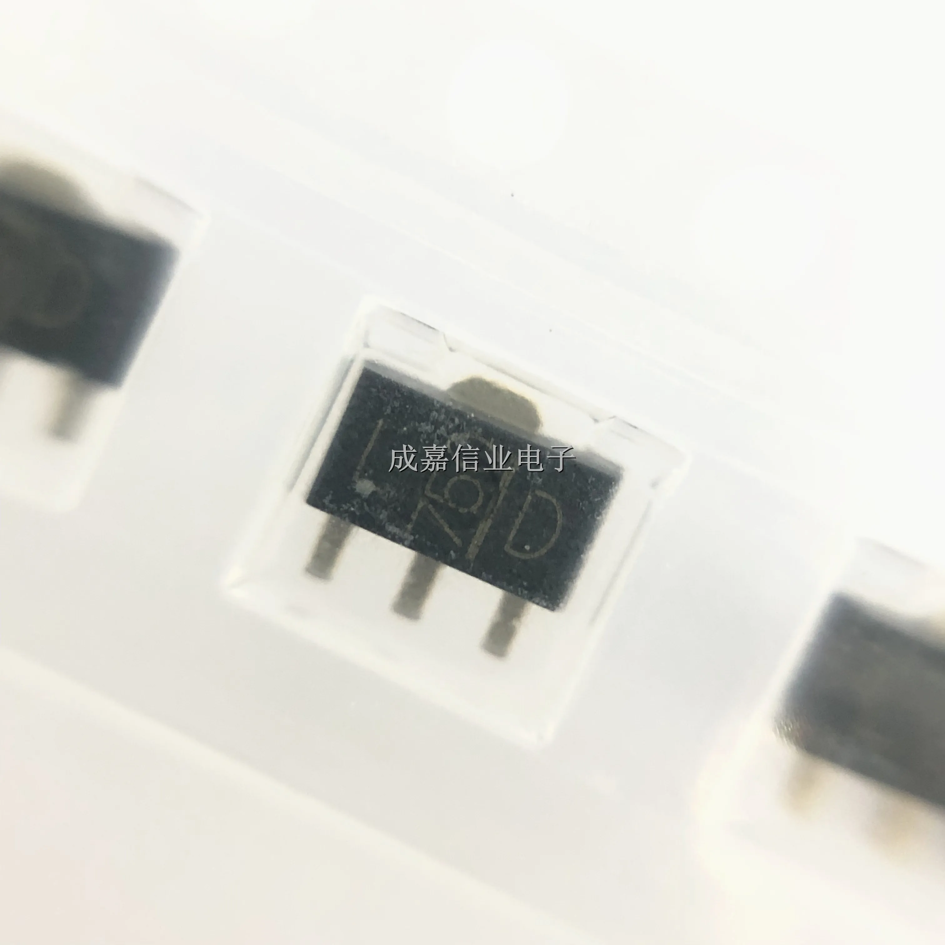 10 шт./лот 2SA1736 (TE12L SOT-89-3 МАРКИРОВКА биполярные транзисторы LD PNP-BJT Рабочая