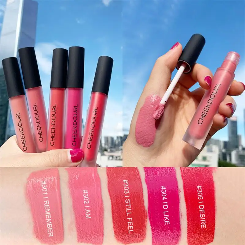

1Pcs High Quality Smooth Velvet Lip Glaze Highly Pigmented Long Lasting Waterproof Moisturizing Lip Makeup Tool Belleza Labiales