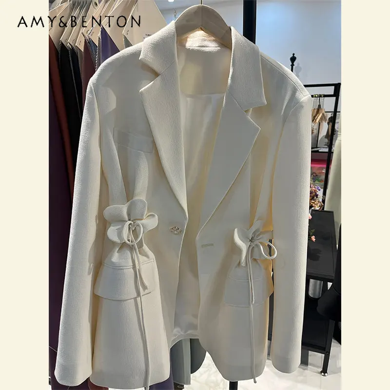 

2023 New Small Hepburn Style Blazer Temperament Goddess Style Business Suit Casual High-Grade White Flower Suit Women's Clothing