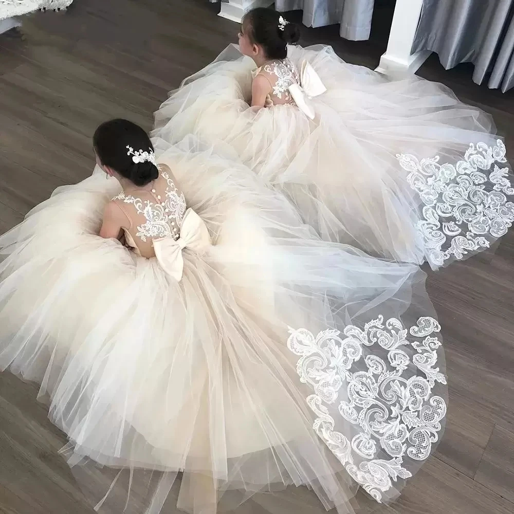 

Puffy Tulle Lace Flower Girl Dresses Long Sleeve Girl Princess Ball Gowns Illusion Girl Wedding Party First Communion Dresses