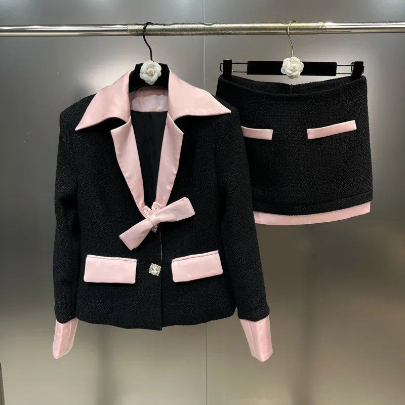 

2023 Autumn Winter Turn Down Collar Diamonds Button Bow Blazer Jacket Short Skirt Two Piece Set Outfits Women GM125