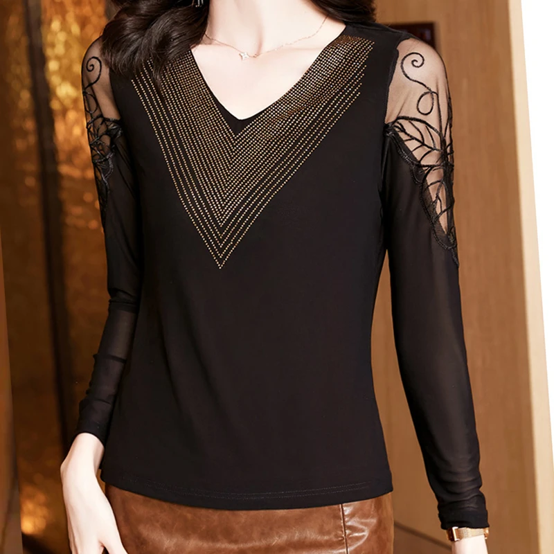 

Женский удобный темпераментный Топ с длинным рукавом, новый красивый кружевной однотонный модный универсальный топ с V-образным вырезом и б...