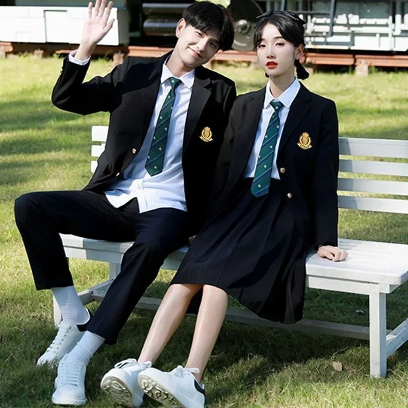 Трехсекционная спортивная форма для учащихся средней школы осенний комплект