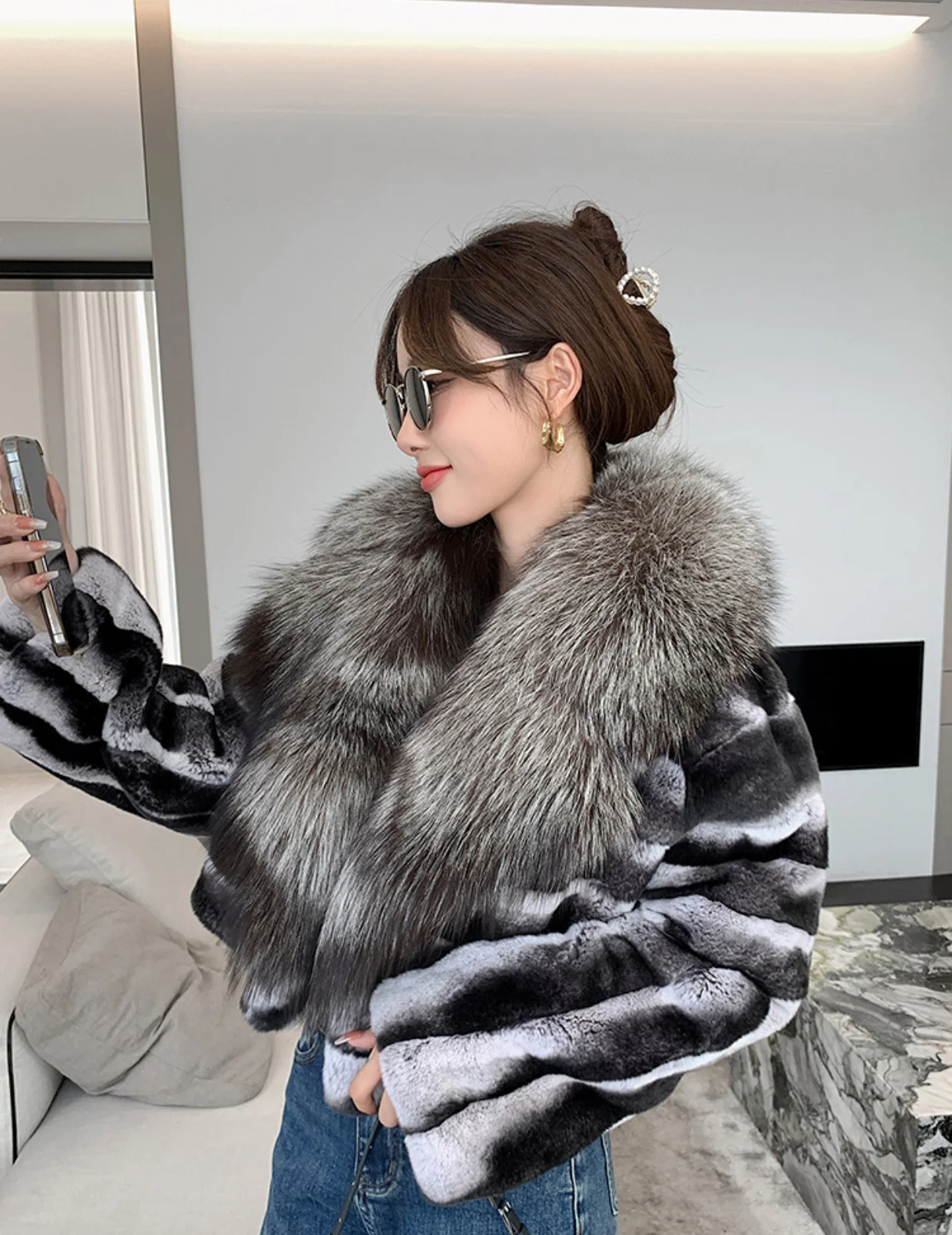 2023 New Women's Winter 100% Real Rex Rabbit Fur Natural Fur Coat With Chinchilla Color Hood Thickened Warm With Zipper Design