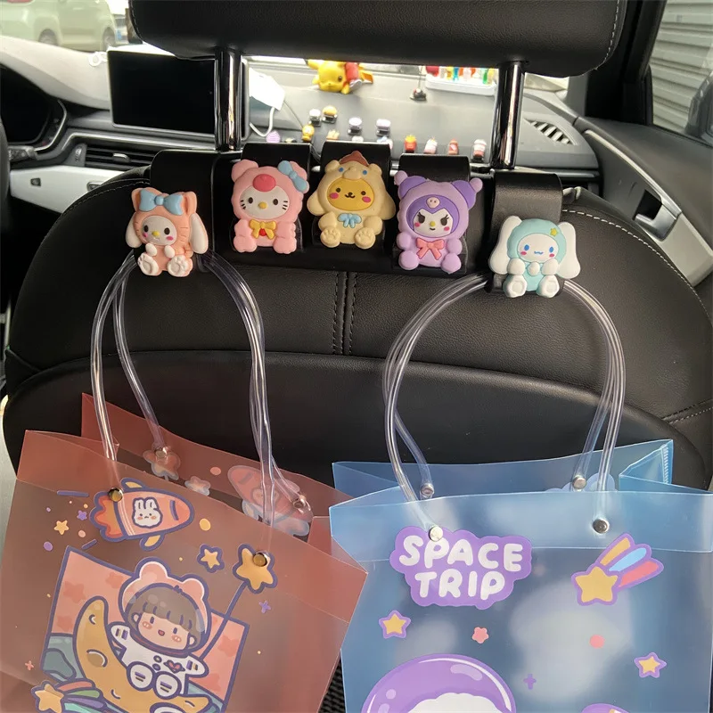 

Kawaii Sanrio автомобильные аксессуары Cinnamoroll Kuromi автомобильные искусственные милые аниме крючки сумка для хранения аниме подвесной органайзер ...