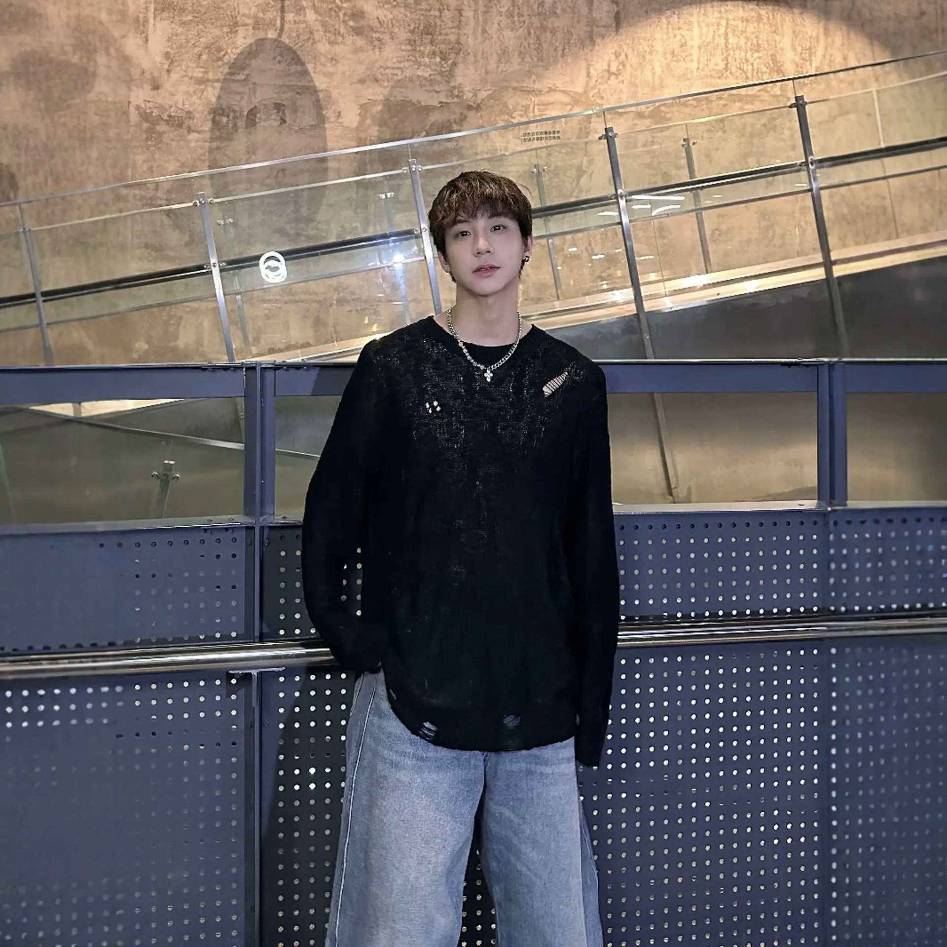 Фото Hollow Hole Spring New Blouse Thin Mesh Top Men's And Women's Lazy Long-sleeved Youth Knitted Sweater T-shirt №3