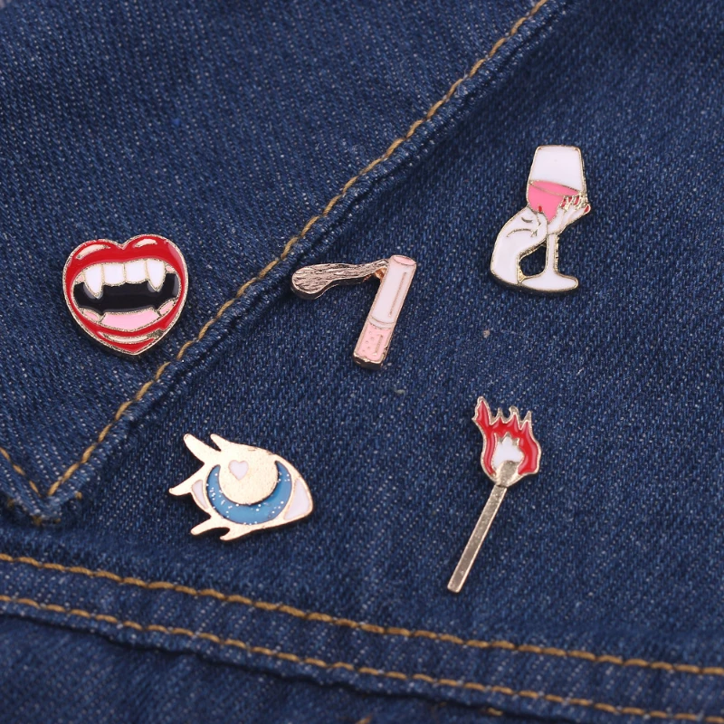 

All-match Fashion Lapel Pins Christmas New Year Gift Enamel Pin Women's Brooch Badges Friends Jewelry Accessories