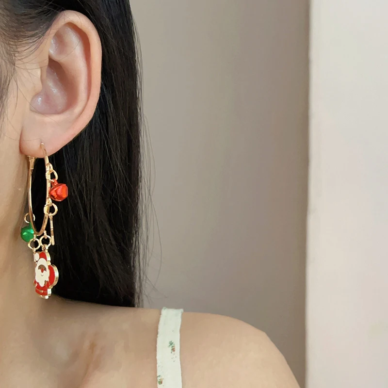 Женские круглые серьги-кольца с Санта-Клаусом