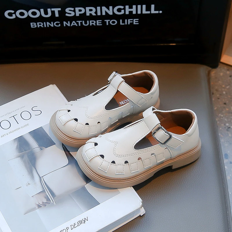 Новинка 2024 детские сандалии для девочек модная кожаная обувь принцессы с