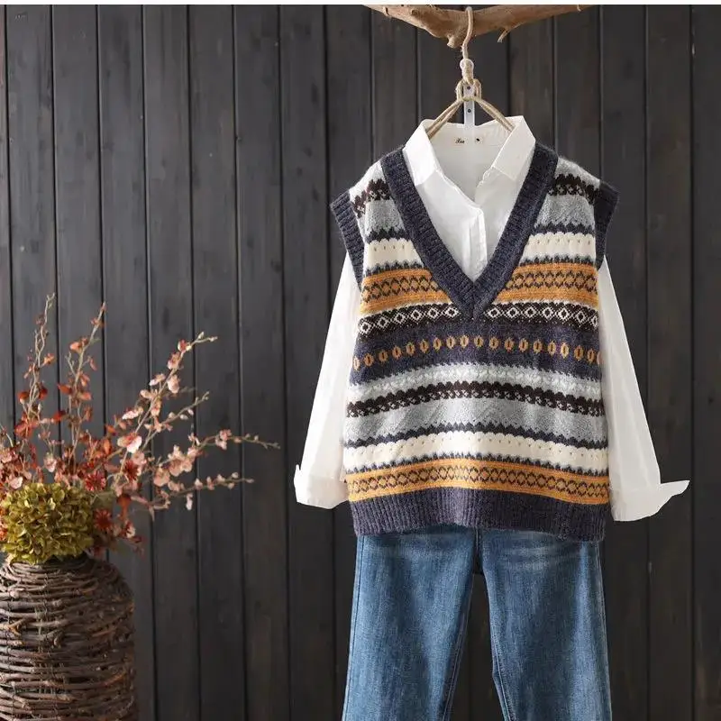 

Vintage Women 2023 New Spring Autumn Korean Knitted Sweaters Vests Fashion Loose Pullover V-Neck Casual Sleeveless Vest Top D39