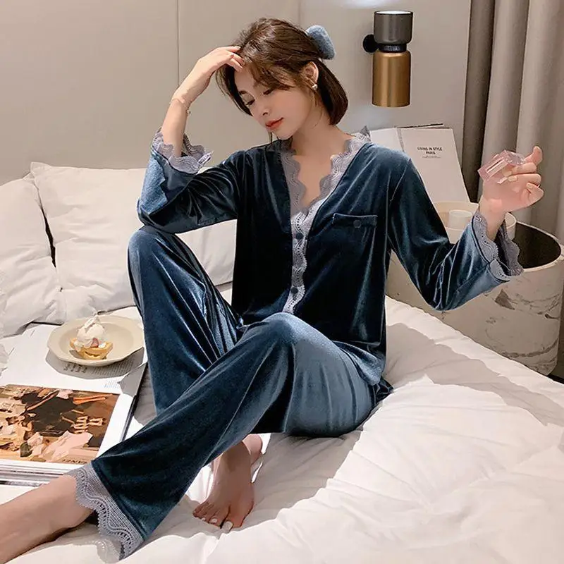 Gold Velvet Pajamas Women Autumn and Winter 2023 New Long sleeve Cardigan Set Popular Women's Home Wear