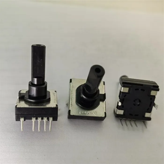 YJ SR18-D1-23.8F-12CC-S083 5-контактный энкодер 12 скоростей от 360 до 23 8 ммF