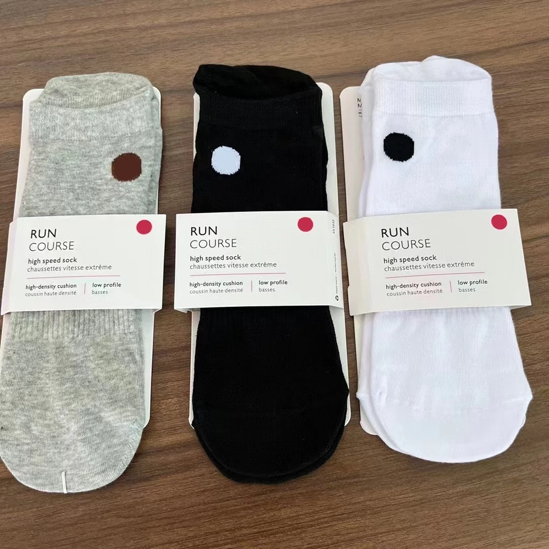 

NWT Luluwomen High Speed Sock A Set of Three Pairs Quick Drying Sports Yoga Sock Short and Thin Running Socks Individual Packing