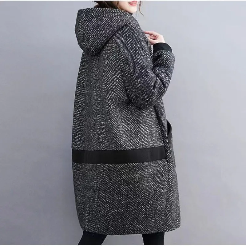 Женский кардиган с капюшоном однотонный шерстяной в клетку длинным рукавом и