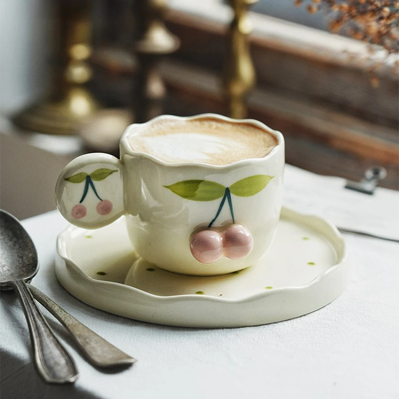 

Керамическая кружка с тиснением в виде розовой вишни, кофейная чашка и блюдце, чашки для завтрака с милой девушкой в форме сердца, чашки для молока для влюбленных, Набор чашек для послеобеденного чая