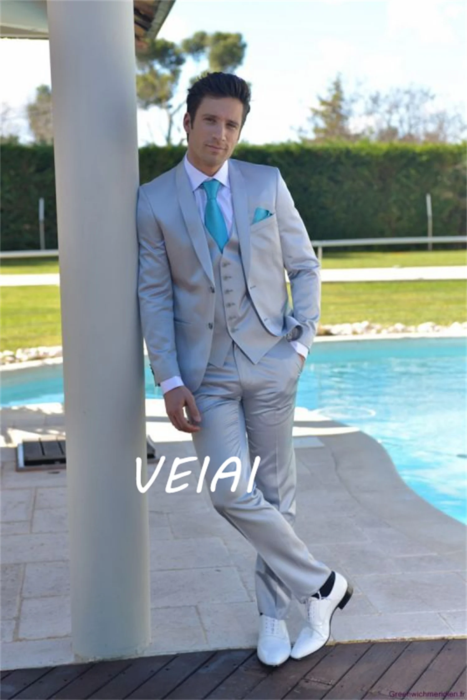 

New Arrival Designs Italian Light Blue Men Suits Slim Fit Tuxedo 3 Pieces Gentle Custom Groom Prom Dinner Suit Terno Masculino