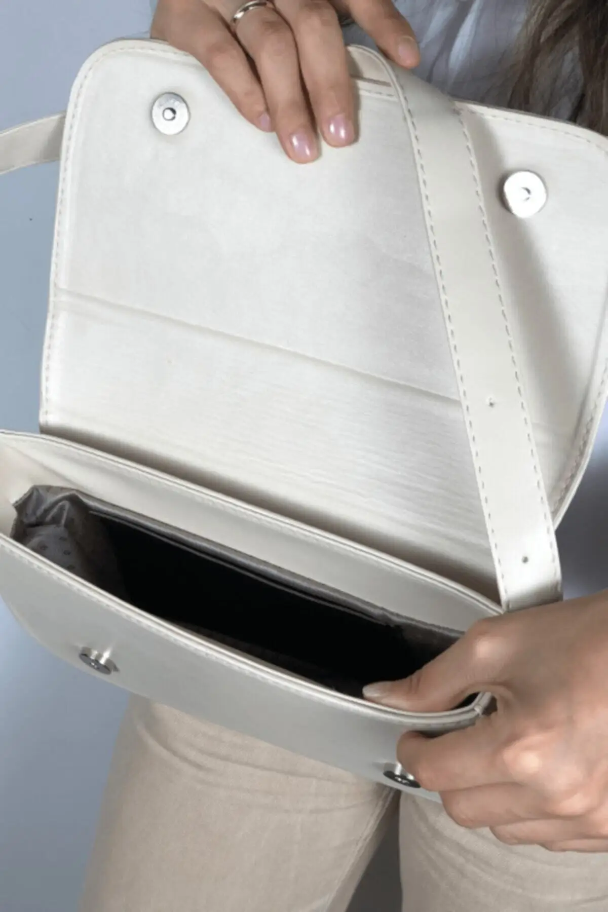 

Bags for Women Baguette with cream cap Designer Purse Fashion Shopping Casual Women Totes Daily Shoulder Bags