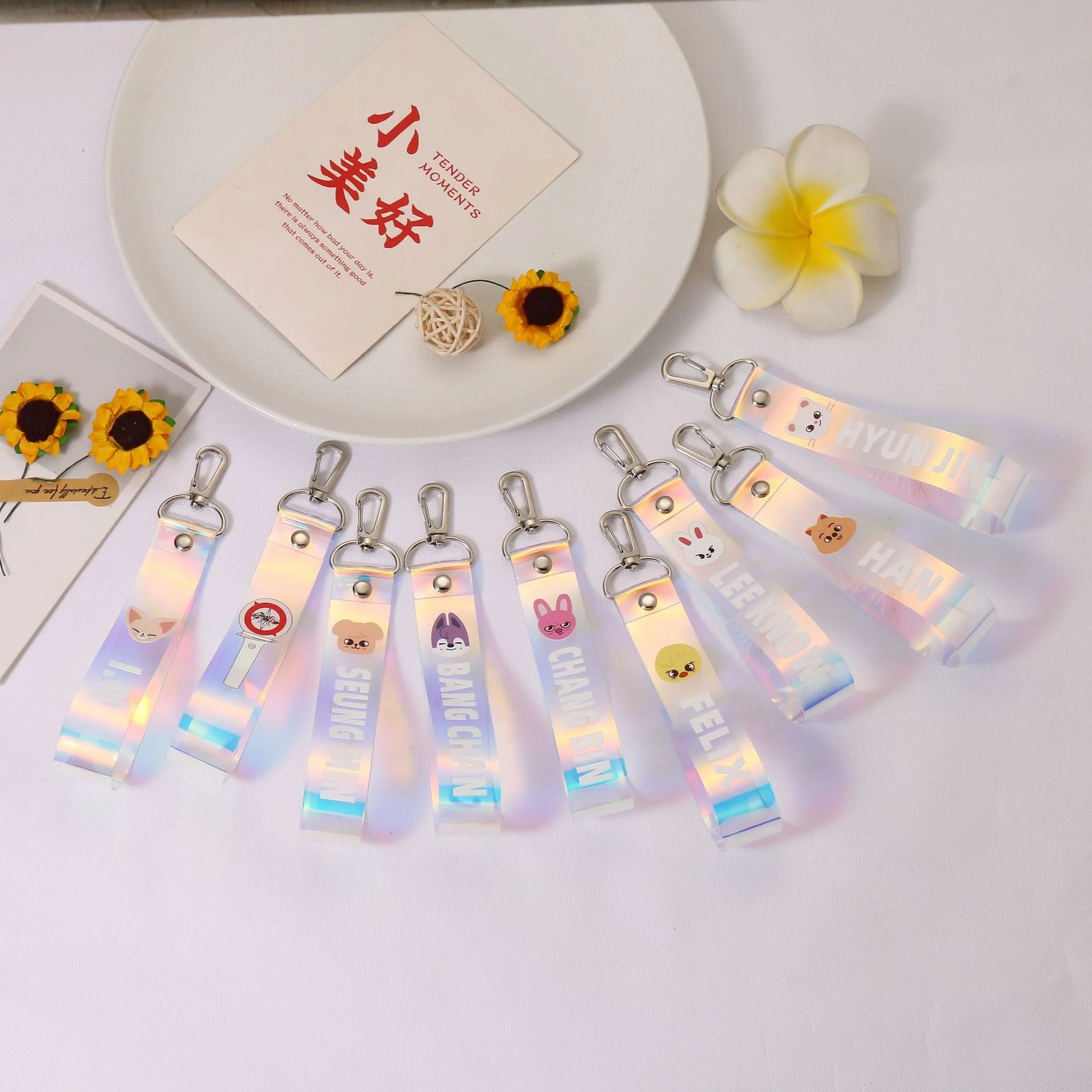 

KPOP New Boys Group Stray Kids Colorful Laser Name Strip Multi-color Mobile Phone Lanyard Pendant Backpack Zipper Keychain Gift