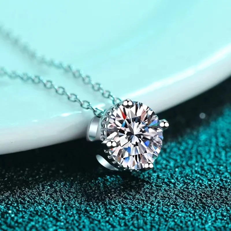 

Dreamboat Diamond moissanite jewelry 925 sterling silver 1ct moissanite necklace Wearing GRA certificate