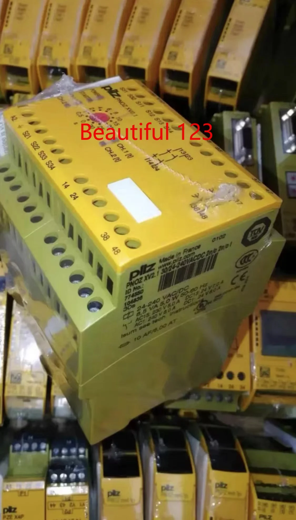 Реле безопасности PNOZ XV2.1 774550