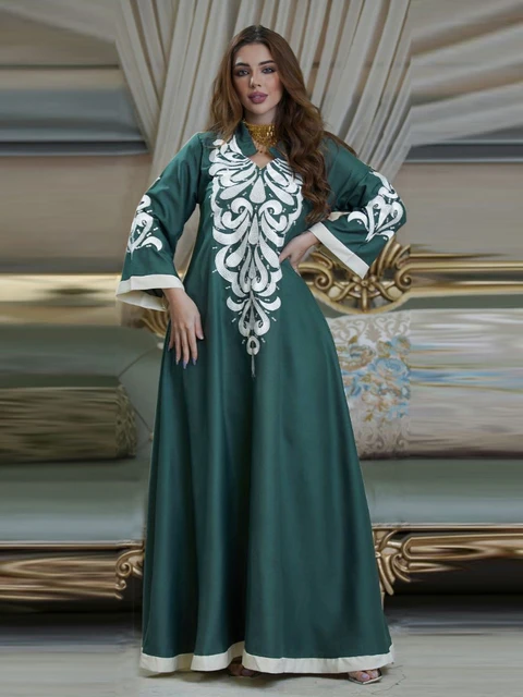 Arab Morocco Muslim Dress Abayas Women Ramadan Embroidery Abaya Dubai Turkey Islam Kaftan Robe Longue Musulmane Vestidos Largos 1