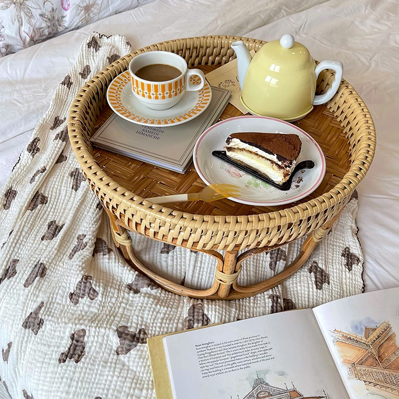 Рисунок 4 - Современный дизайнерский кофейный столик