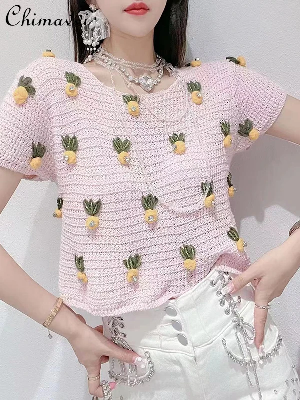 

Женская трикотажная футболка с коротким рукавом, Новинка лета 2022, корейская мода, милые утягивающие вышитые бисером топы с вырезами и анана...