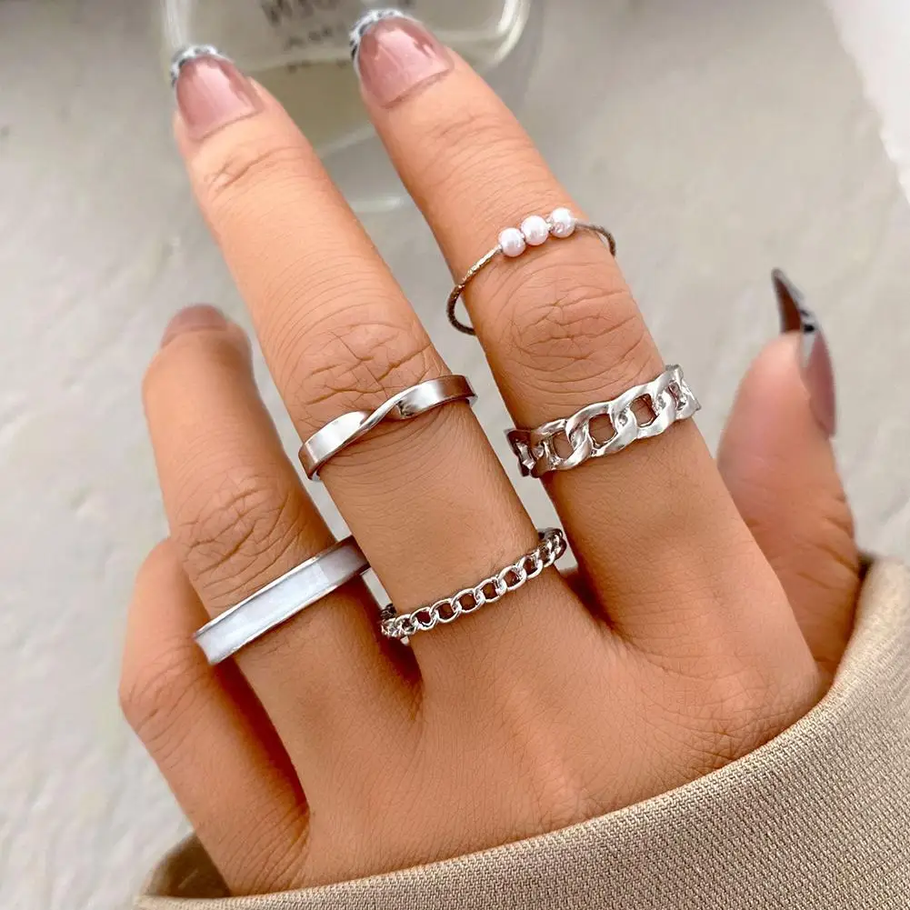 

2022 5pcs Women Fashion Rings Set Simple Adjustable Pearl Alloy Finger Rings 5-piece Set Jewelry Gifts For Girls