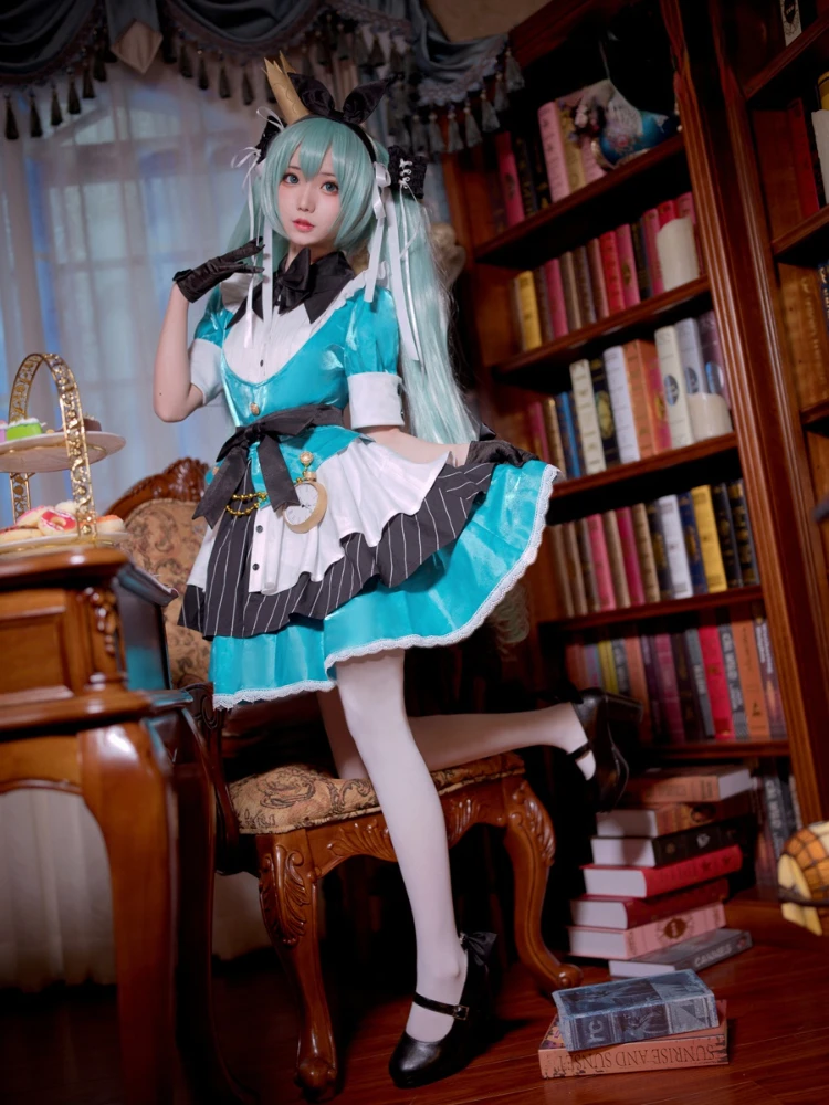 

PER-SALE VOCALOID Miku Cosplay Anime Miku Cosplay Costume Vocaloid Miku Uniform Cute Sexy Lolita Dress for Girls Woman Female