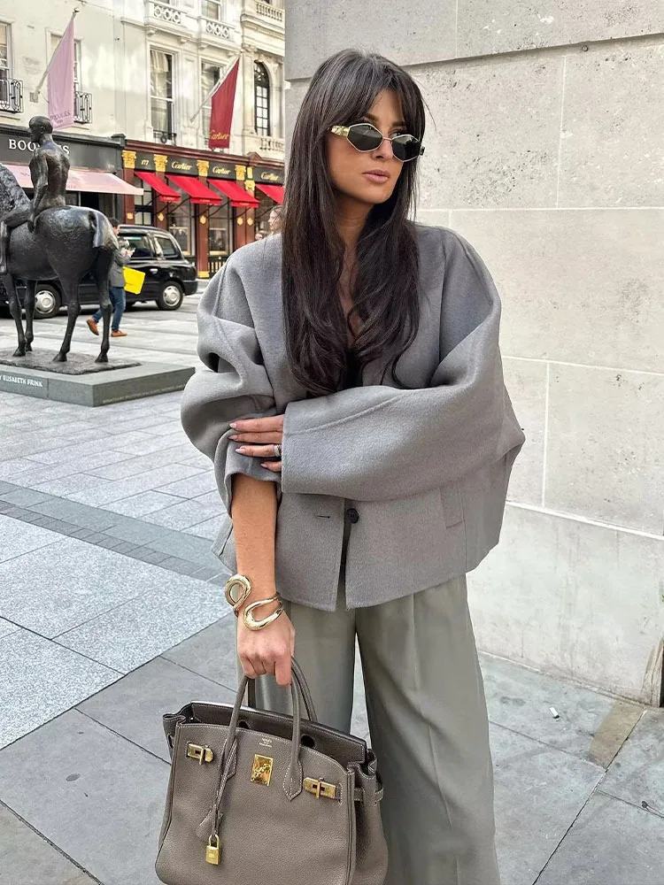 

Новинка Осень-зима 2023, пальто среднего и серого цвета в стиле кимоно, удобное короткое пальто в стиле накидки с длинным рукавом, Женская шерстяная куртка