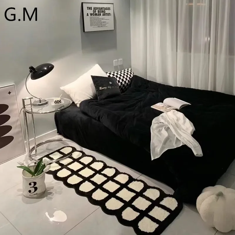 

Carpets for Living Room Plush Black White Sinple Thick Anti-slip Carpet Ins Style Small Rugs for Bedroom Fluffy Bedside Foot Mat