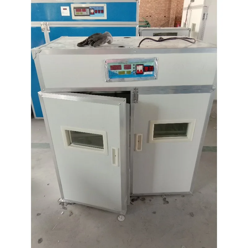 Фото Автоматический инкубатор для яиц 528Chicken с 95% процентом выводимости, многофункциональный, для куриных, гусиных, индюшиных и других видов птиц, 220В, новый, гарантия 1 год №5
