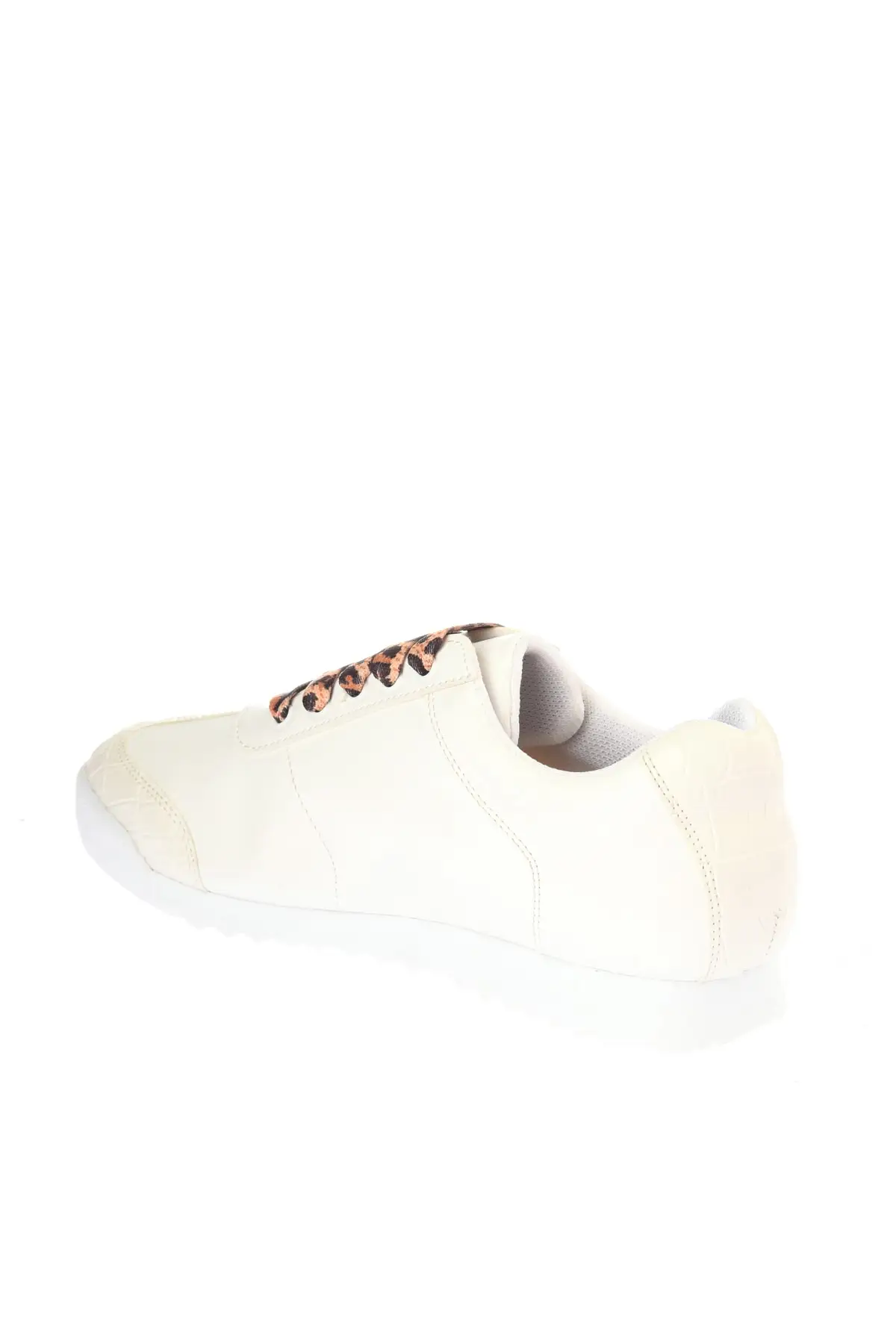 Женские кроссовки с рисунком Trendyol White Kroko TAKAW20SN0008 | Обувь