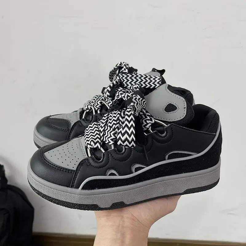 

New Fashion Black Mens Casual Sneakers Sport Athletic Pu Leather Breathable Running Shoes Women Niche Designer Platform Footwear