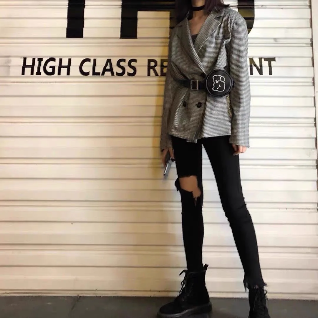 Рисунок 4 - Круглая маленькая сумка с вышивкой