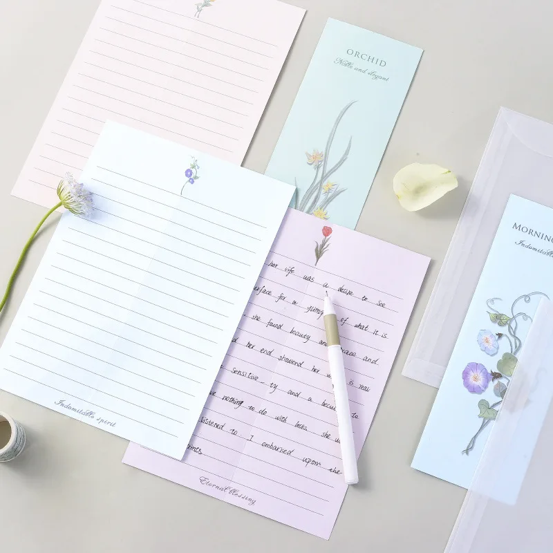 

Creative Envelope Letterhead Set Simple Teenage Girls Small Fresh Literary Romantic Hand-painted Letterhead 3sets