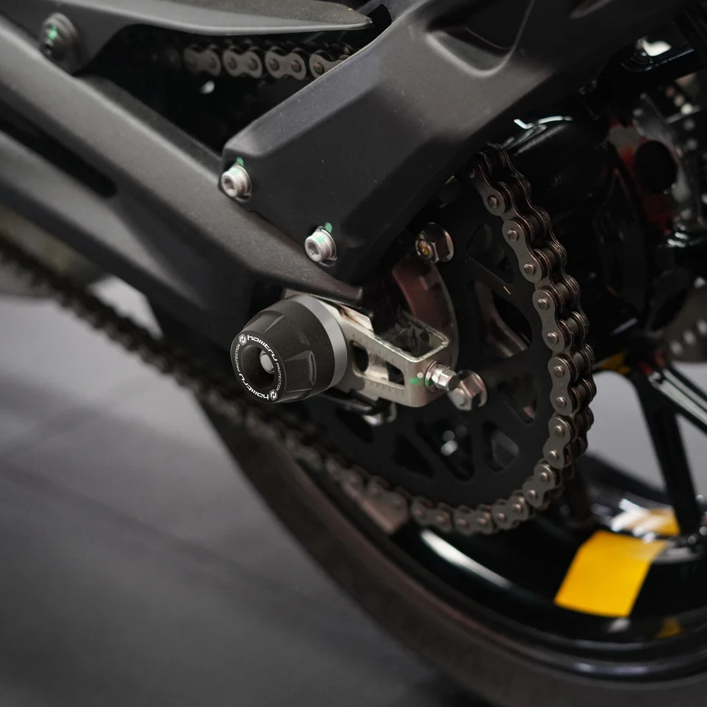 Фото Защита передней и задней оси вилки мотоцикла (слайдер) для Ducati Monster 797 и 797 Plus 2018-2024 №5