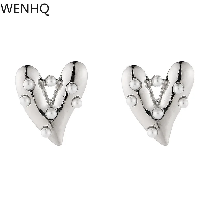 

WENHQ New Arrival Silver Plated Heart Shape Stud Clip on Earrings No Pierced Cuff Earring Women's Elegant Fake Piercing Ear Clip