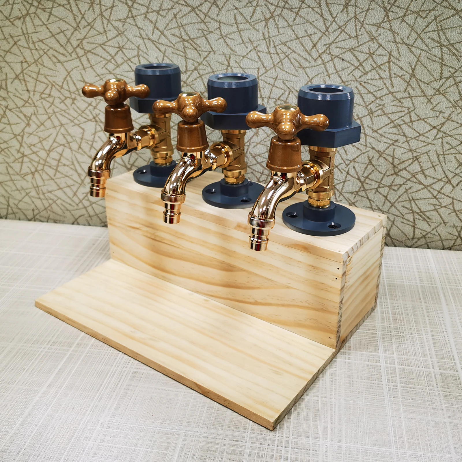 

Party Carnival Tool Wooden Faucet Shape Wine Dispenser Alcohol Dispenser Whiskey Liquor Decanter Beer Tap Drink Bottle Dispenser