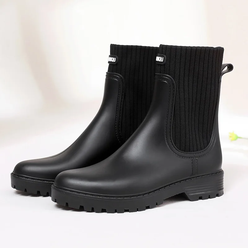 Designer Rain Boots Women's Waterproof Shoes Rainy Ladies Pink Fur Rubber Rainshoes Woman Galoshes Non-slip Pull-on Rain Boots
