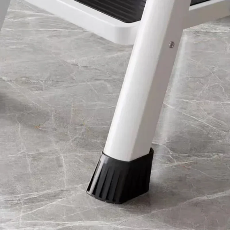 Zagęszczające stołki schodkowe do wnętrz Składane kompaktowe drabiny kuchenne na poddaszu dachu Agility White Escalera Przyjemne meble domowe