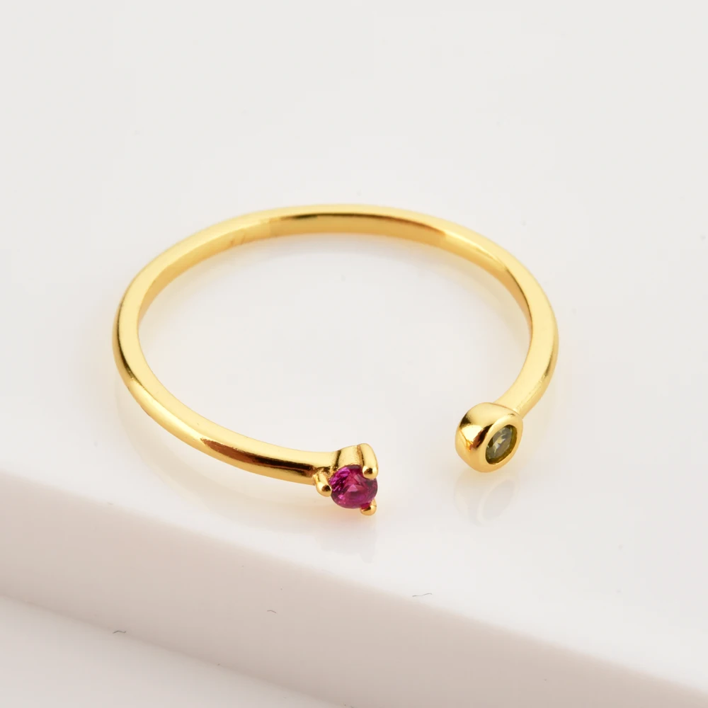 Кольцо женское регулируемое из серебра 100% пробы с радужным кубическим цирконием