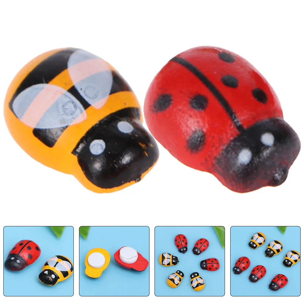 

200Pcs Artificial Animal Ornament Simulated Animal Statue Wooden Ladybug Adornment