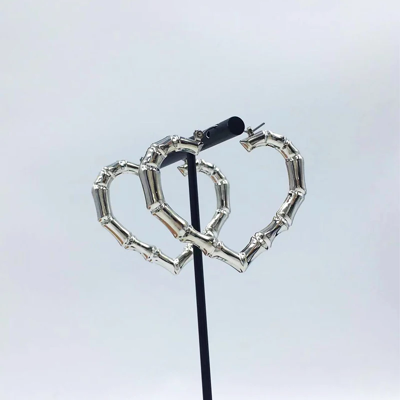 Металлические бамбуковые шарнирные высококачественные серьги в форме сердца