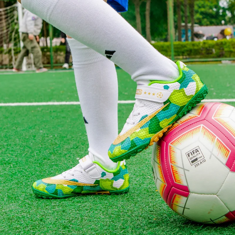 Hot Sale Child Soccer Shoe Kids Football Boots Outdoor lndoor TF Football Trainers Size 39 Futsal Shoes Man zapatos de fútbol